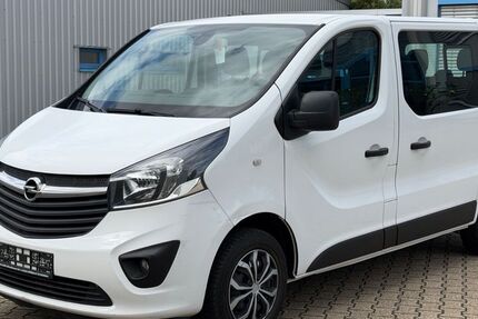 Opel Vivaro 139.000 km 13.999 &euro; Düren 52353