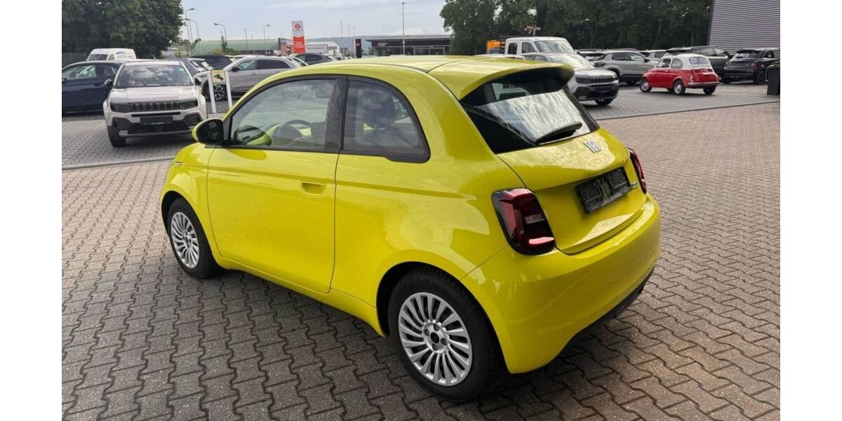 Fiat 500e 6.783 km 19.990 &euro; Jülich 52428