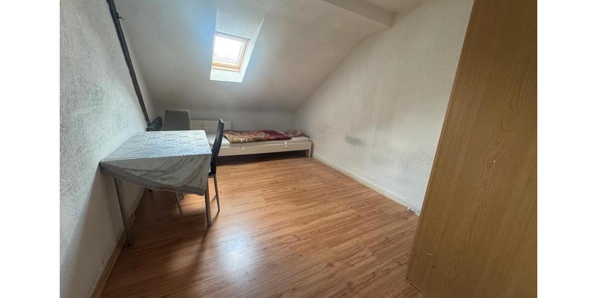 Dachgeschoßwohnung Alsdorf - 1 Zimmer, 1 m&sup2;, 425&euro; | Angebot:25909283