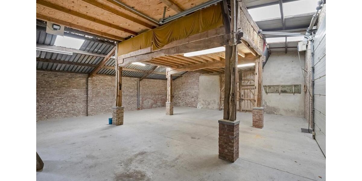 Einfamilienhaus Gangelt - 6 Zimmer, 220 m&sup2;, 2.400&euro; | Angebot:25160824