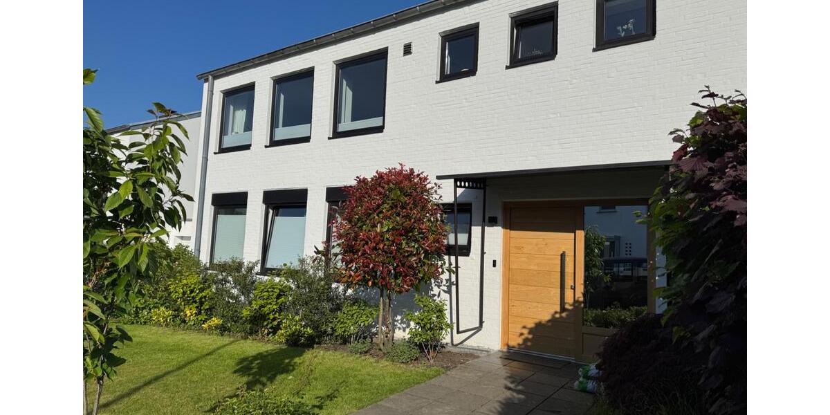 Reihenhaus Aachen Aachen-Mitte - 6 Zimmer, 172 m&sup2;, 2.500&euro; | Angebot:26696133