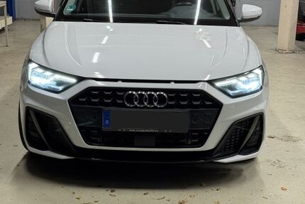 Audi A1 64.200 km 22.900 &euro; Würselen 52146