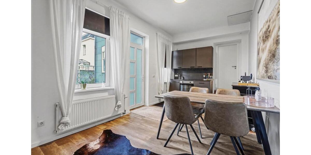 Villa Aachen Aachen-Mitte - 10 Zimmer, 292 m&sup2;, 750.000&euro; | Angebot:26167204