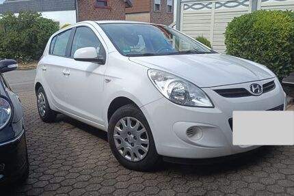 Hyundai i20 83.000 km 4.950 &euro; Nörvenich 52388