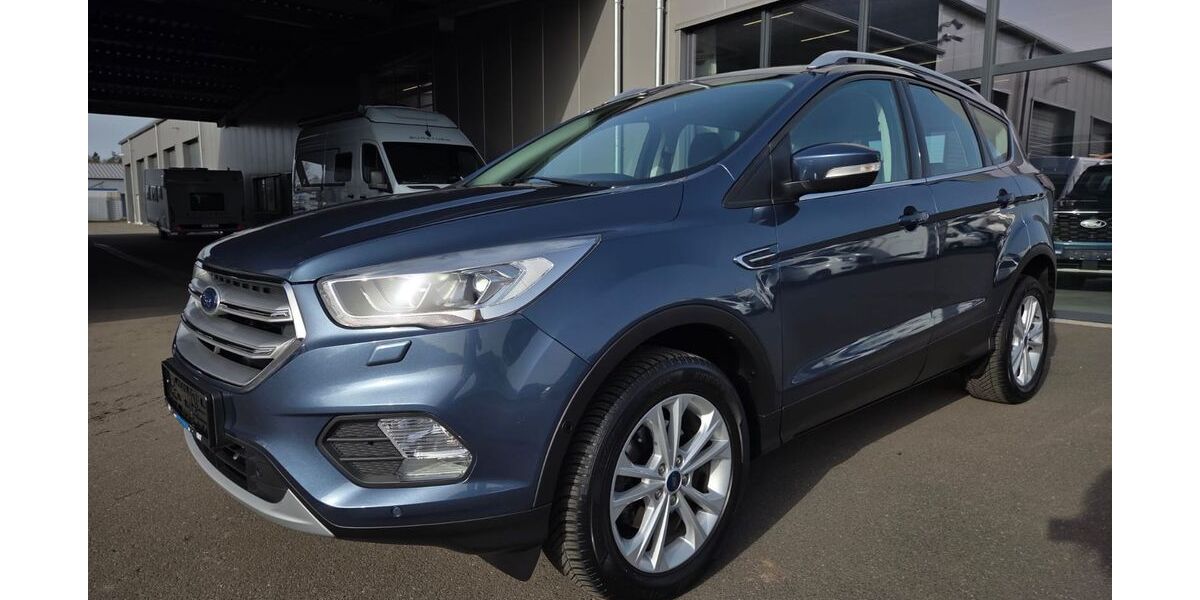 Ford Kuga 33.424 km 17.880 &euro; Düren 52351