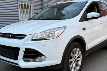 Ford Kuga 304.000 km 6.999 &euro; Düren 52349