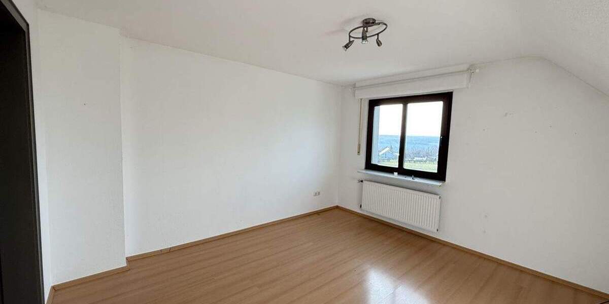 Etagenwohnung Monschau / Mützenich Mützenich - 4 Zimmer, 102 m&sup2;, 200.000&euro; | Angebot:25801607