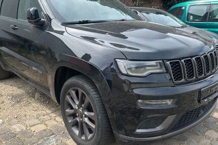 Jeep Grand Cherokee 130.000 km 24.900 &euro; Düren 52351