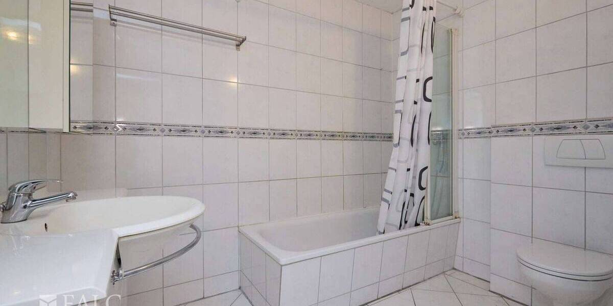 Doppelhaushälfte Herzogenrath Kohlscheid - 9 Zimmer, 238 m&sup2;, 589.000&euro; | Angebot:25958533