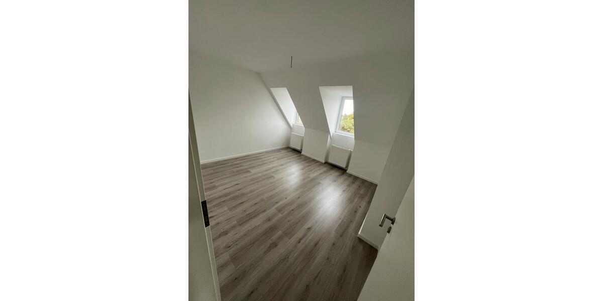Dachgeschoßwohnung Jülich - 2 Zimmer, 63 m&sup2;, 1.080&euro; | Angebot:25407434