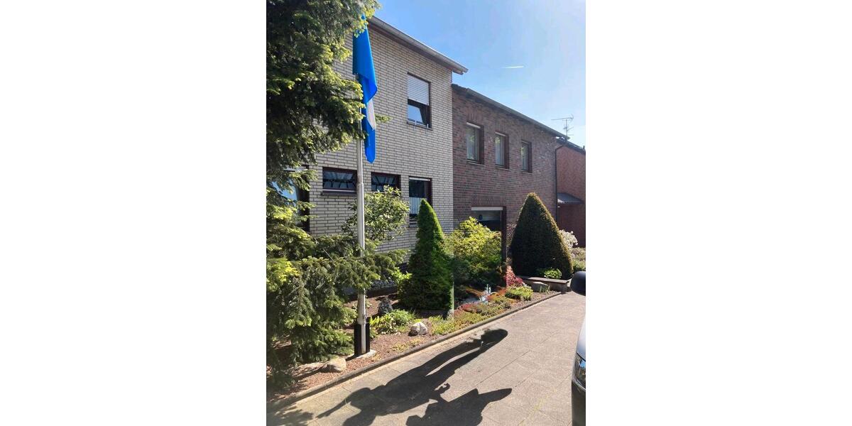 Doppelhaushälfte Linnich - 5 Zimmer, 136 m&sup2;, 328.000&euro; | Angebot:24238592