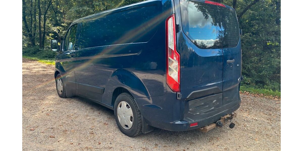 Ford Transit Custom 124.196 km 13.500 &euro; Aachen 52078