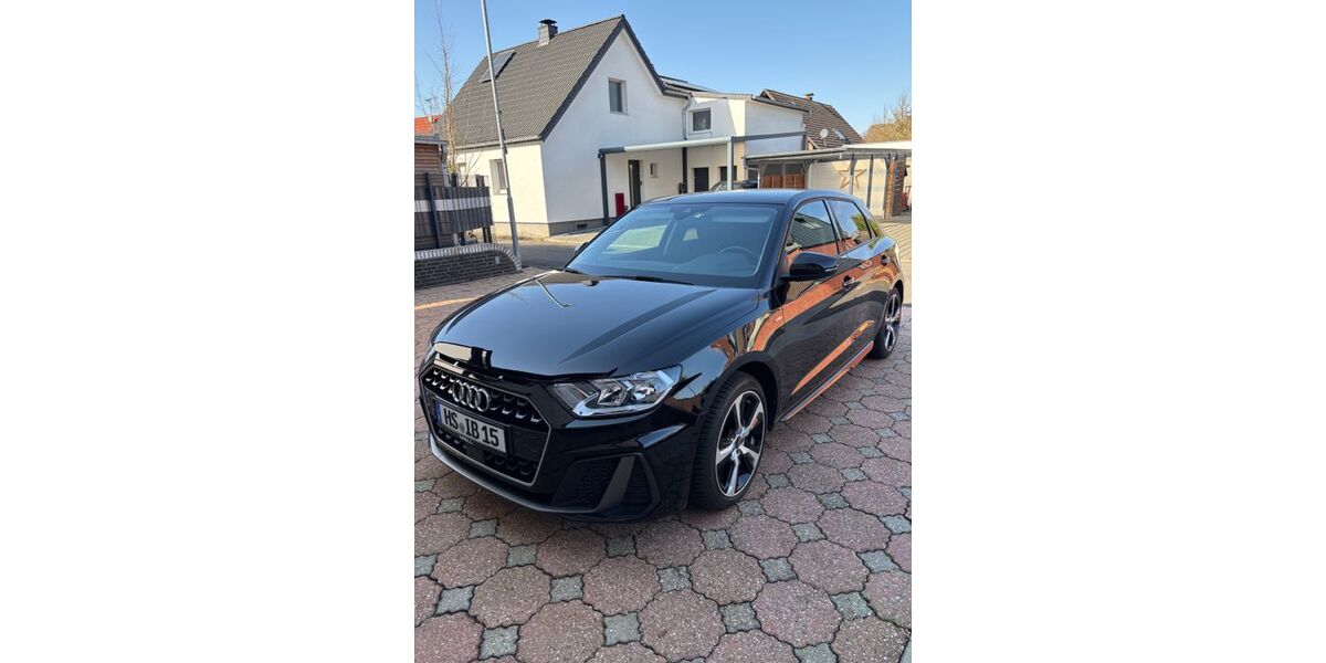 Audi A1 32.697 km 19.300 &euro; Erkelenz 41812