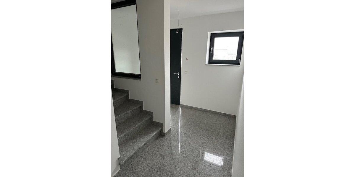 Etagenwohnung Gangelt - 5 Zimmer, 135 m&sup2;, 1.195&euro; | Angebot:26397810