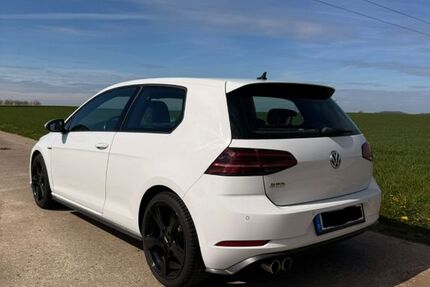 VW Golf 113.000 km 15.900 &euro; Würselen 52146