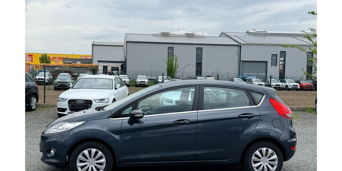 Ford Fiesta 200.000 km 2.950 &euro; Düren 52351