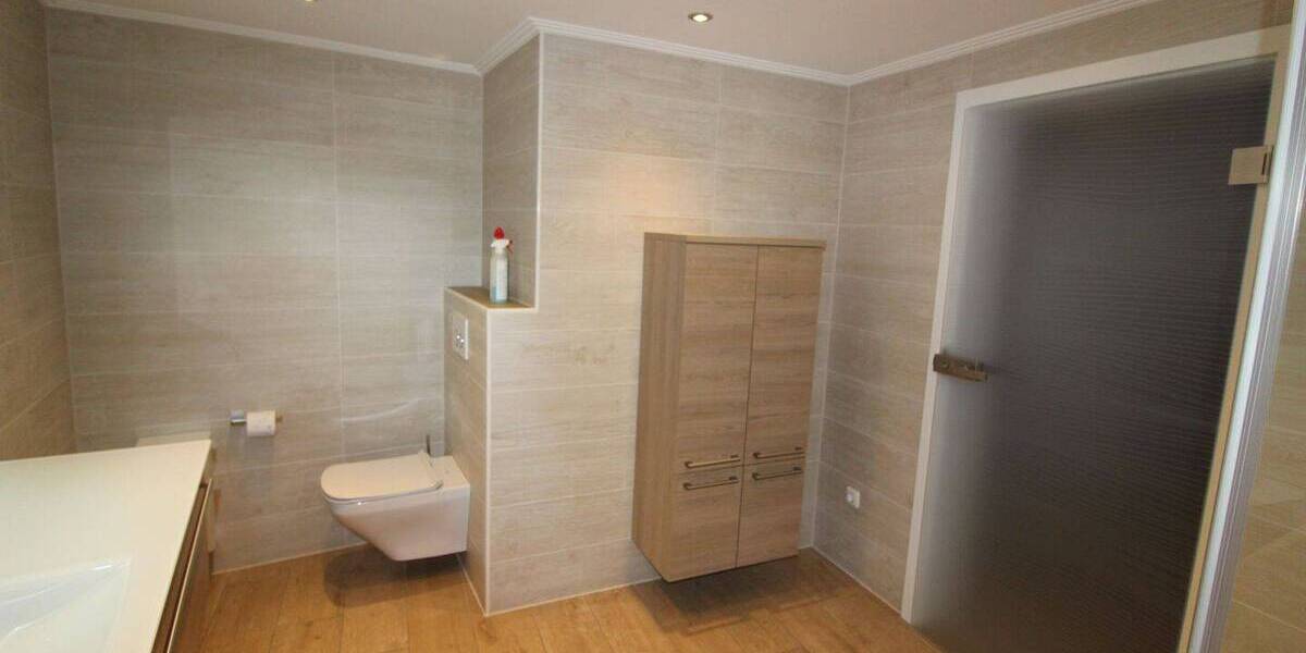 Mehrfamilienhaus, Wohnhaus Geilenkirchen Lindern - 6 Zimmer, 124 m&sup2;, 229.000&euro; | Angebot:25728232