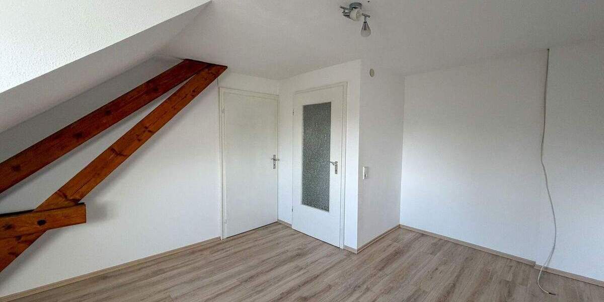 Mehrfamilienhaus, Wohnhaus Stolberg (Rheinland) / Büsbach Büsbach - 7 Zimmer, 173 m&sup2;, 345.000&euro; | Angebot:25742452