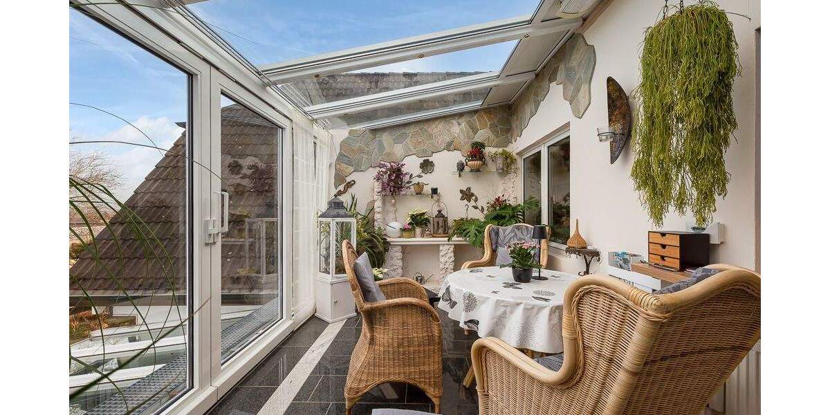 Einfamilienhaus Bedburg Kaster - 8 Zimmer, 341 m&sup2;, 699.000&euro; | Angebot:25738509
