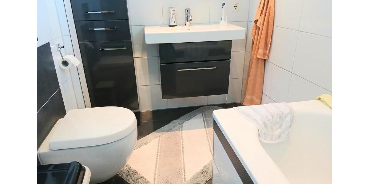 Reihenhaus Hückelhoven - 4 Zimmer, 168 m&sup2;, 368.000&euro; | Angebot:26096905