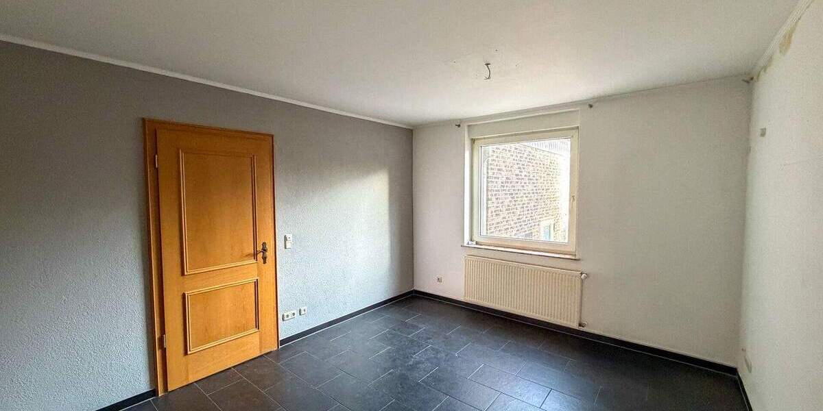 Mehrfamilienhaus, Wohnhaus Stolberg (Rheinland) / Büsbach Büsbach - 7 Zimmer, 173 m&sup2;, 359.000&euro; | Angebot:25742452