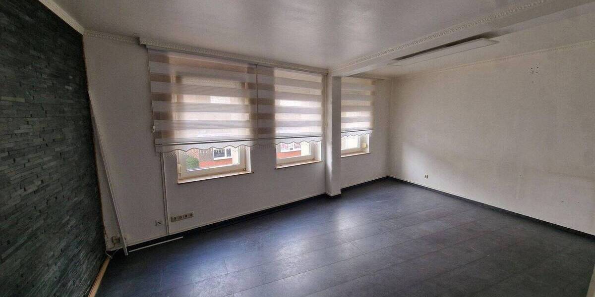 Reihenmittelhaus Düren Birkesdorf - 6 Zimmer, 150 m&sup2;, 1.300&euro; | Angebot:26009380