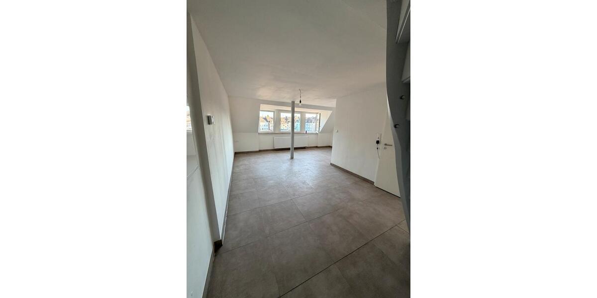 Dachgeschoßwohnung Niederzier - 1 Zimmer, 64 m&sup2;, 840&euro; | Angebot:26690677