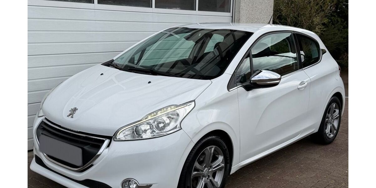 Peugeot 208 122.160 km 4.990 &euro; Nideggen 52385