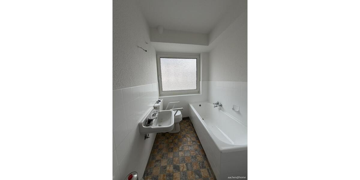 Etagenwohnung Aachen Aachen-Mitte - 2 Zimmer, 72 m&sup2;, 852&euro; | Angebot:25807082