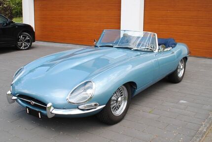 Jaguar E-Type 2.000 km 105.000 &euro; Monschau 52156