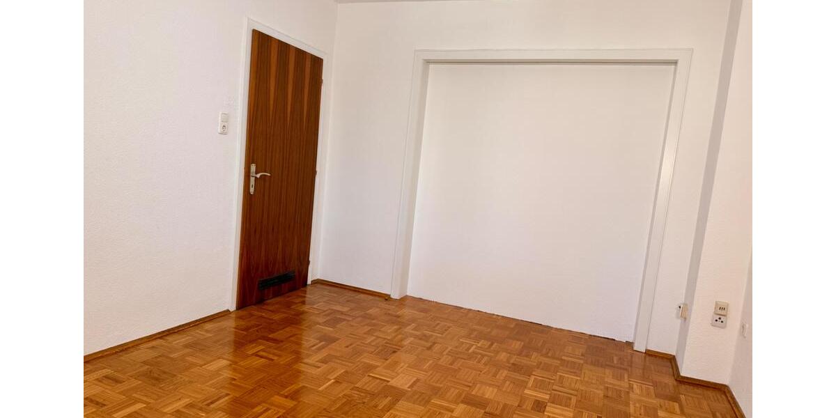 Etagenwohnung Eschweiler - 3 Zimmer, 68 m&sup2;, 612&euro; | Angebot:25841751