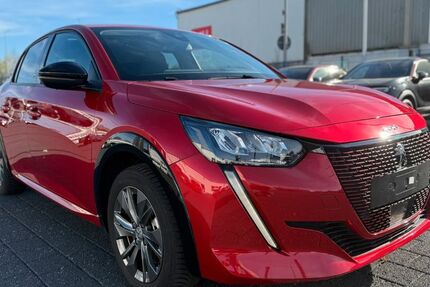 Peugeot 208 13.300 km 18.900 &euro; Alsdorf-Hoengen (bei Aachen) 52477