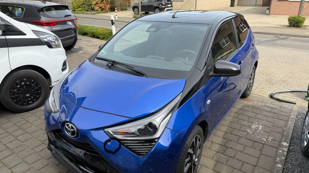 Toyota Aygo (X) 36.140 km 13.900 &euro; Gangelt-Brüxgen 52538
