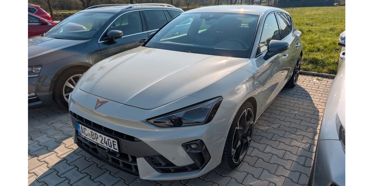 Cupra Leon 44.939 km 31.990 &euro; Baesweiler 52499