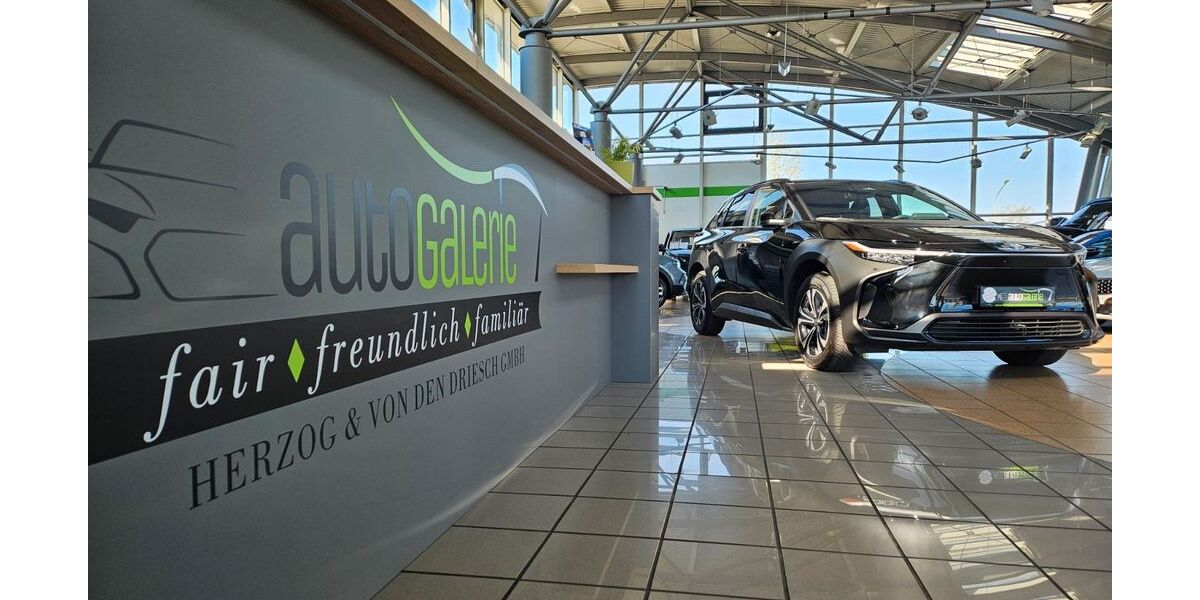 Toyota bZ4X 9.000 km 36.999 &euro; Geilenkirchen 52511