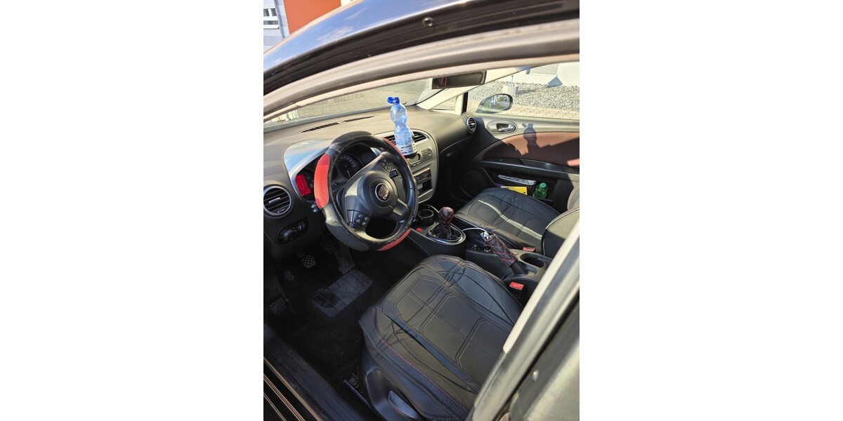 Seat Leon 250.000 km 3.000 &euro; Düren 52349