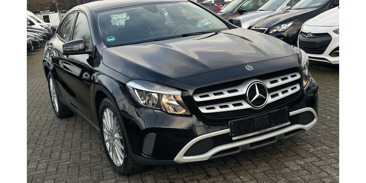 Mercedes-Benz GLA 180 176.000 km 12.200 &euro; Aachen 52070