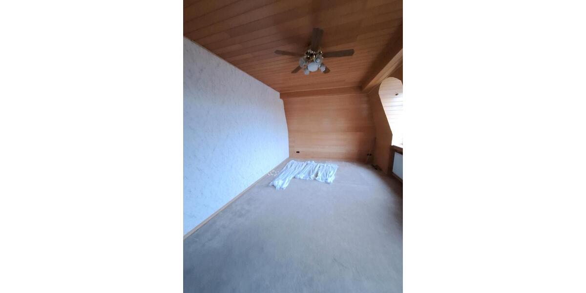 Dachgeschoßwohnung Geilenkirchen - 3 Zimmer, 123 m&sup2;, 990&euro; | Angebot:26504046