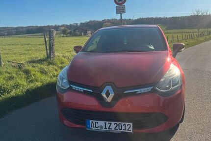 Renault Clio 207.894 km 3.200 &euro; Eschweiler 52249