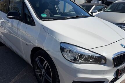 BMW 216 90.200 km 10.950 &euro; aachen 52070