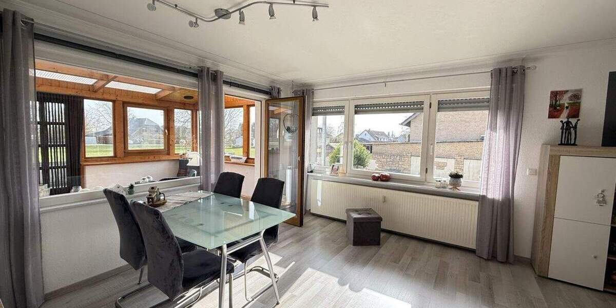 Mehrfamilienhaus, Wohnhaus Simmerath / Kesternich Kesternich - 8 Zimmer, 220 m&sup2;, 399.000&euro; | Angebot:25837229