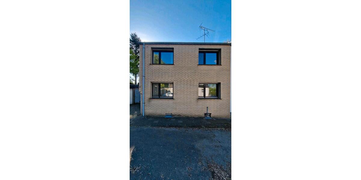 Doppelhaushälfte Herzogenrath - 3 Zimmer, 94 m&sup2;, 218.000&euro; | Angebot:26533296