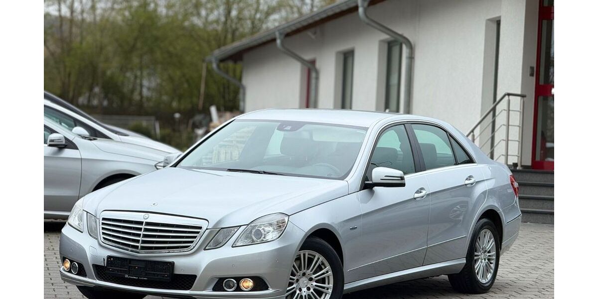Mercedes-Benz E 200 133.000 km 10.900 &euro; Langerwehe 52379
