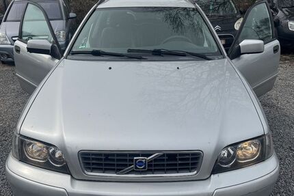 Volvo V40 350.000 km 800 &euro; Alsdorf 52477