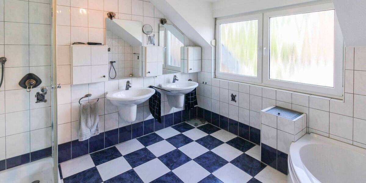 Einfamilienhaus Hückelhoven Doveren - 4 Zimmer, 495.000&euro; | Angebot:26093382