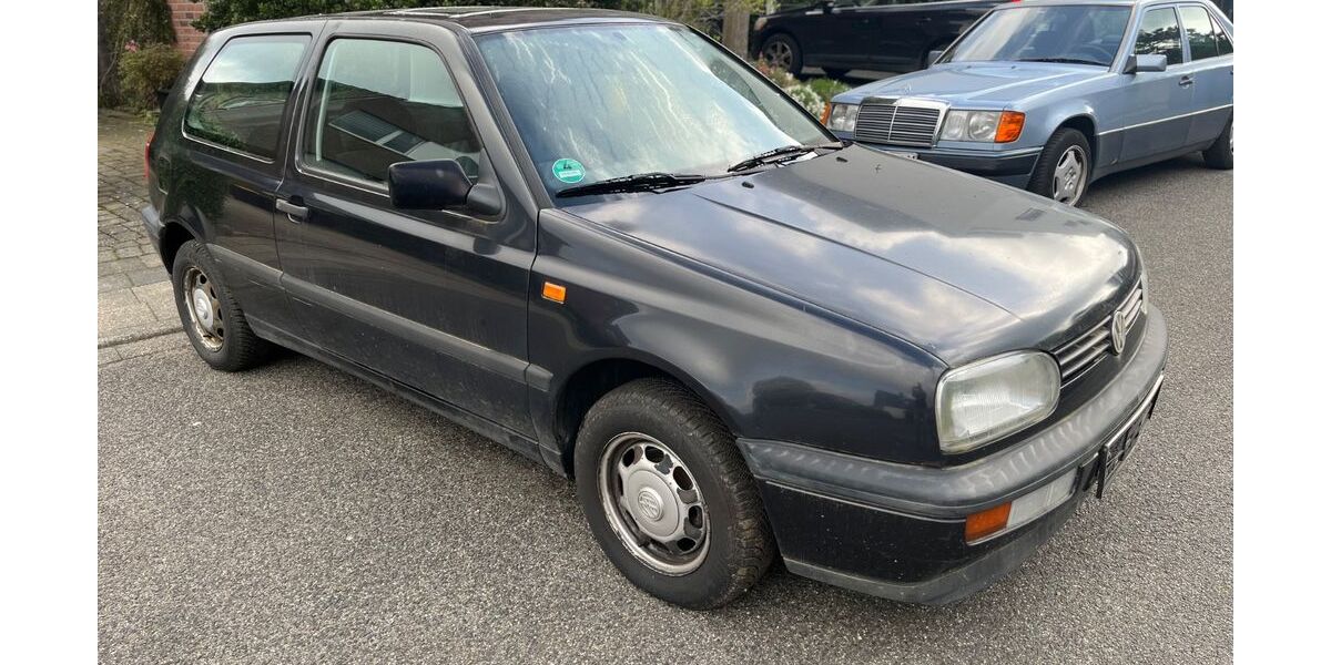 VW Golf 84.120 km 2.150 &euro; Übach Palenberg 52531