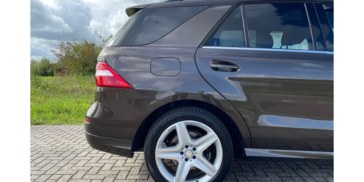 Mercedes-Benz ML 350 204.000 km 17.500 &euro; Heinsberg 52525