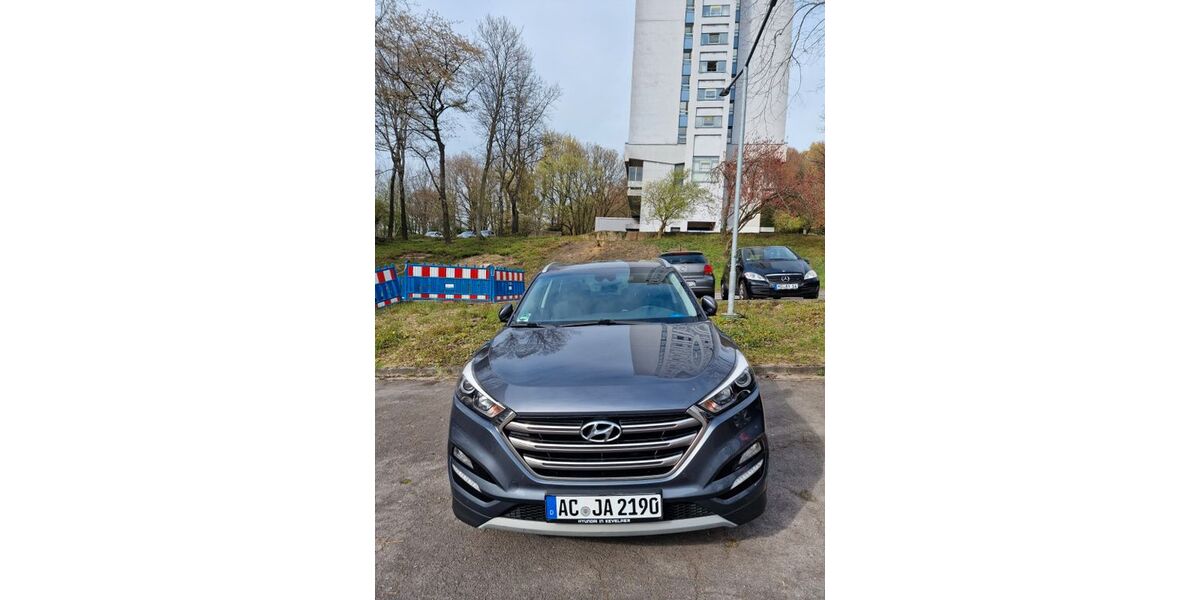Hyundai TUCSON 55.000 km 14.600 &euro; Aachen 52072