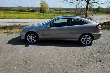 Mercedes-Benz CLC 200 250.000 km 4.800 &euro; ELSDORF 50189