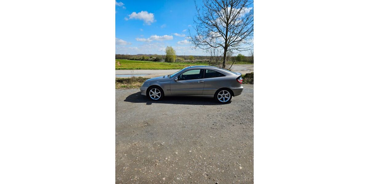 Mercedes-Benz CLC 200 250.000 km 4.800 &euro; ELSDORF 50189